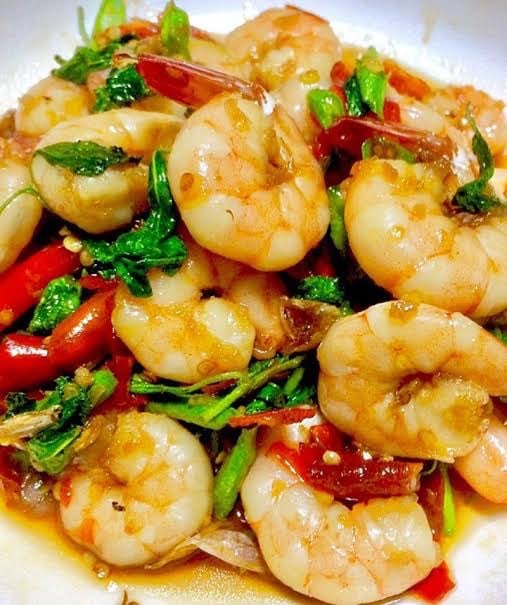 Stir Fried Shrimp Basil